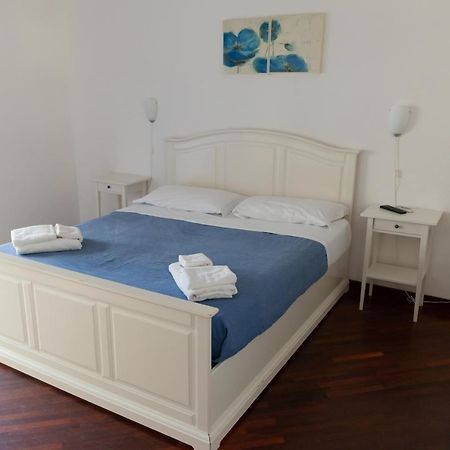 Appartamento Velia ซาแลร์โน ภายนอก รูปภาพ