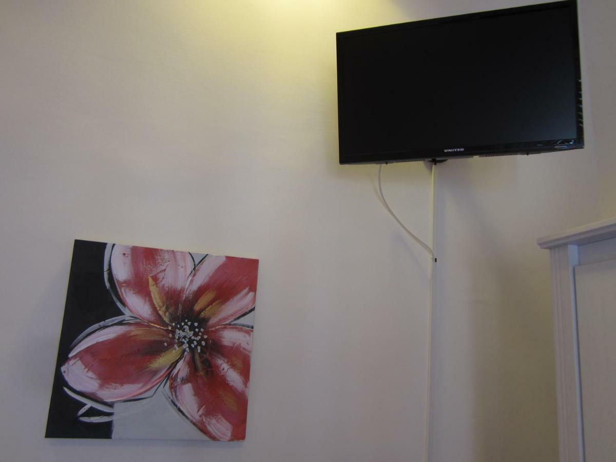 Appartamento Velia ซาแลร์โน ภายนอก รูปภาพ