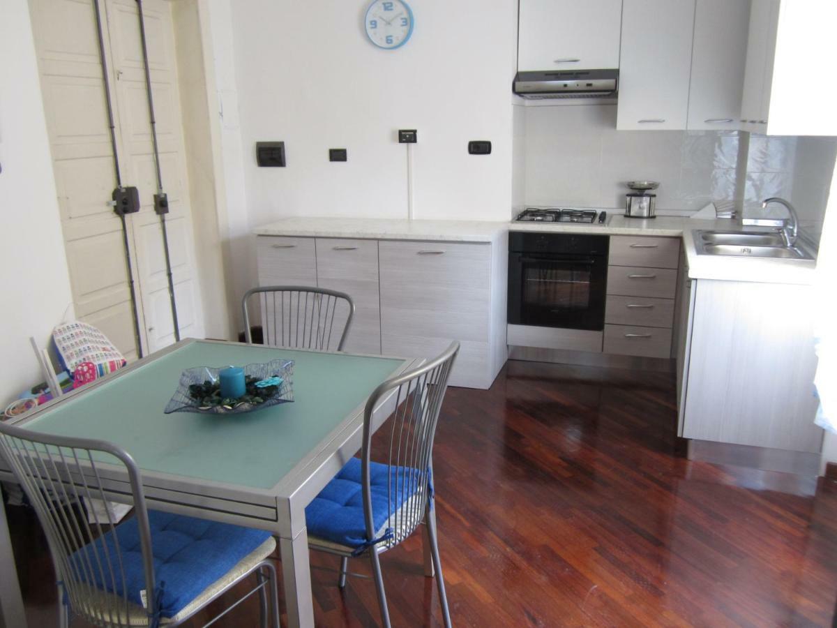 Appartamento Velia ซาแลร์โน ภายนอก รูปภาพ