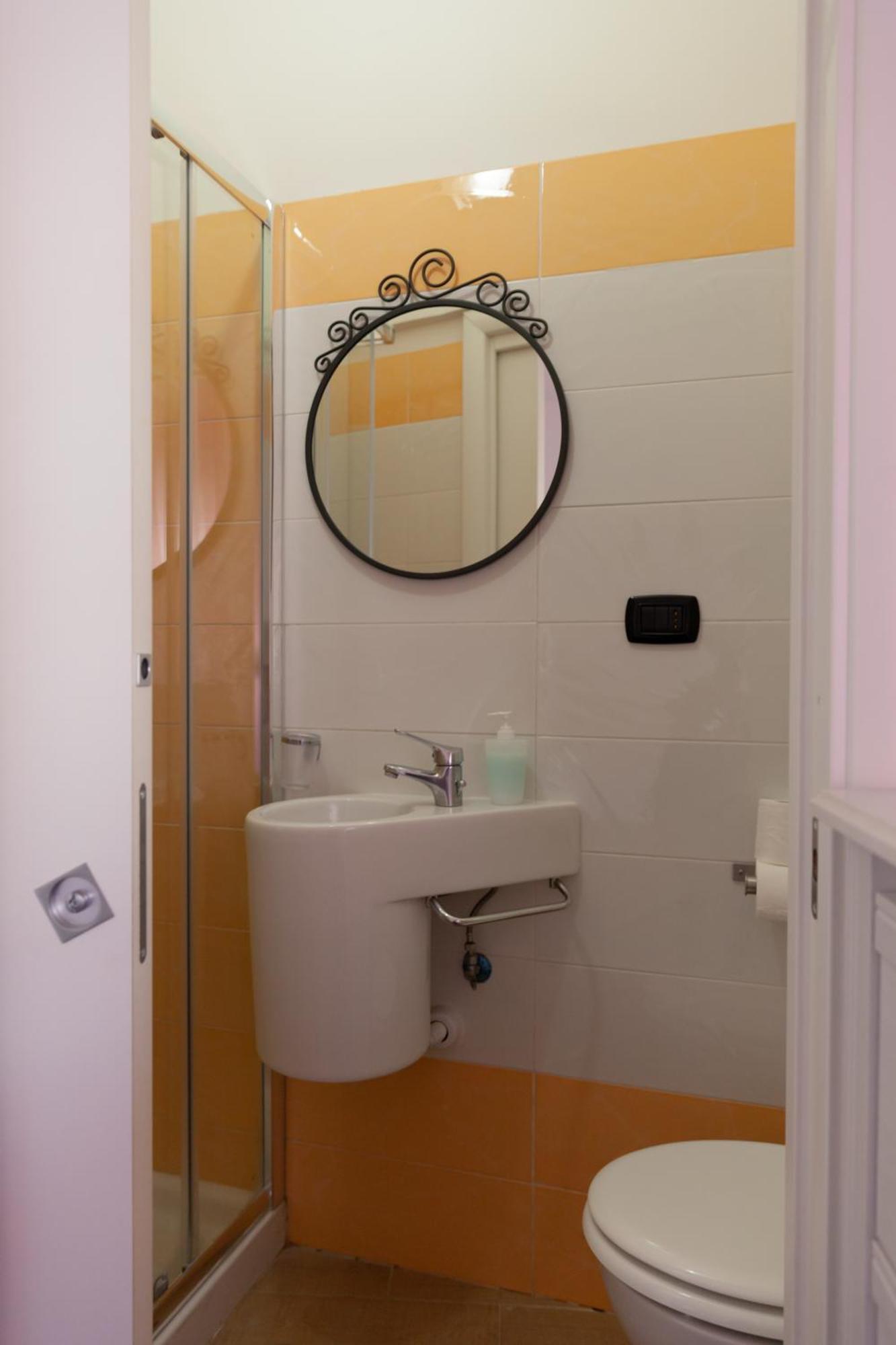 Appartamento Velia ซาแลร์โน ภายนอก รูปภาพ