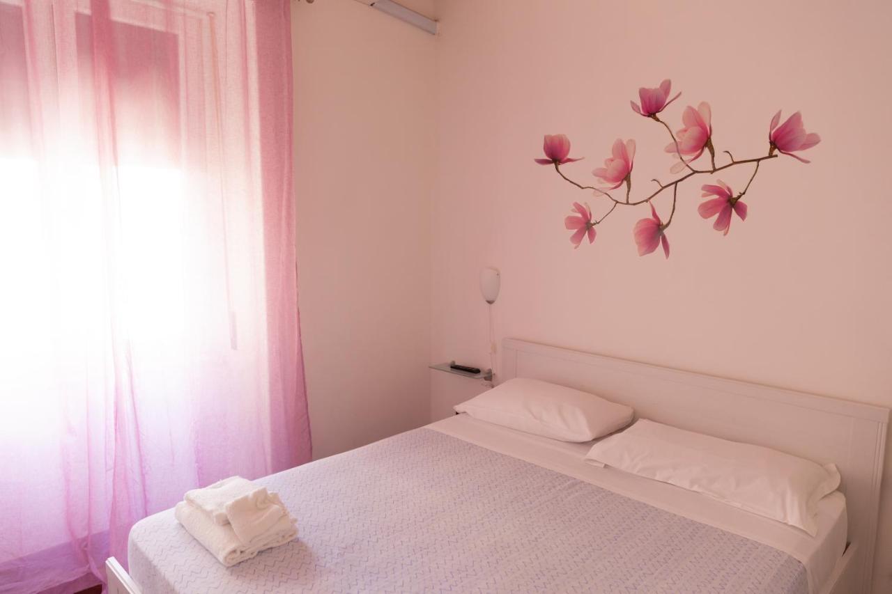Appartamento Velia ซาแลร์โน ภายนอก รูปภาพ